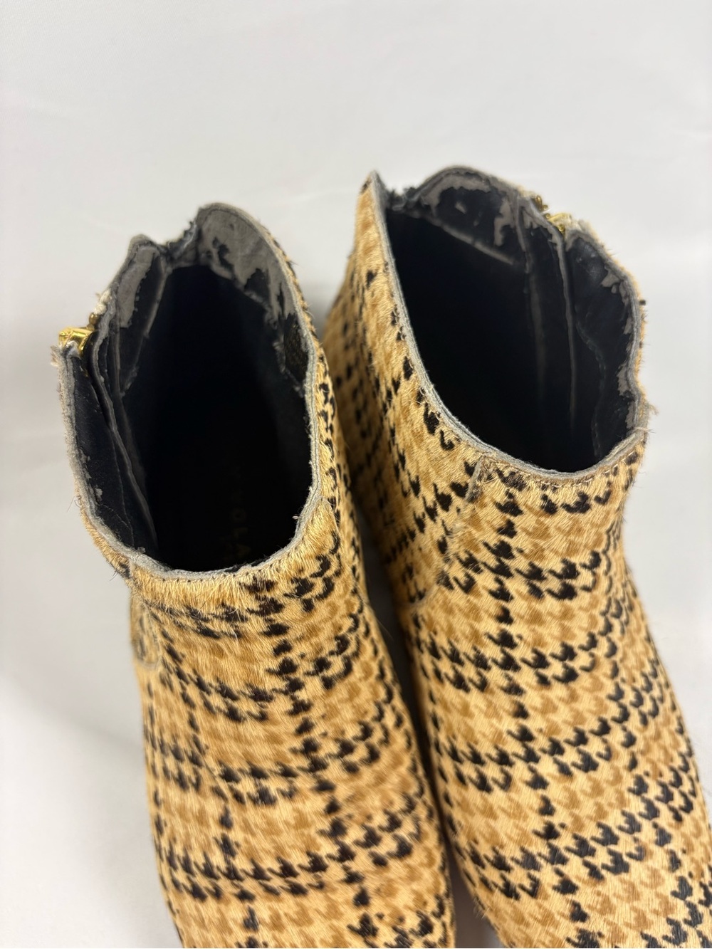 Very Volatile Pony Hair Houndstooth Ankle Boots Sz 6.5 Indie Sleaze - Picture 3 of 11